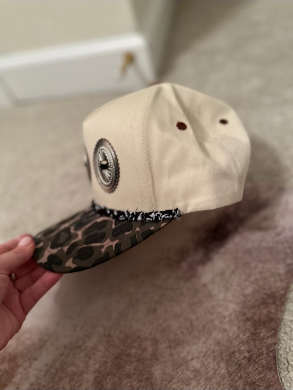 Beige Cap with Leopard Brim and Concho Accents trucker hat western brand new - Picture 2 of 3